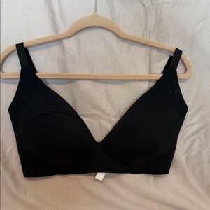 NWT Victoria's Secret Black Wireless Bralette